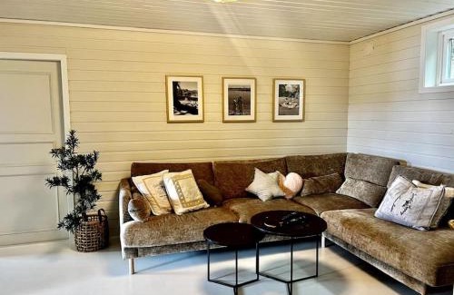 Kvernevick Villa | Beautiful Seafront Home, 5 Min to ONS