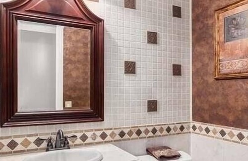 Sammamish House | Beautiful serene home for private retreat -5 star property on air-b&b, superhost