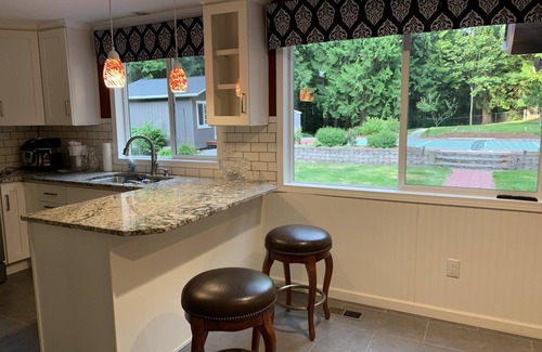 Sammamish House | Beautiful serene home for private retreat -5 star property on air-b&b, superhost