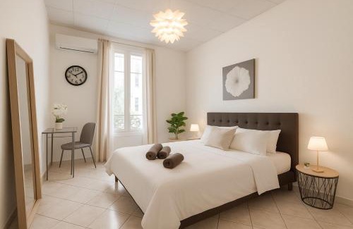 Lepante Quarter Apartment | Beautiful spacious air conditioned apartment - center