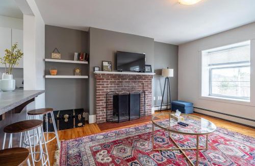 Bedford Apartment | Beautiful & Spacious Apt AC, Unit 1