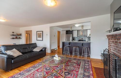 Bedford Apartment | Beautiful & Spacious Apt AC, Unit 1