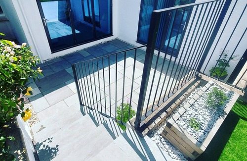 Boscombe Apartment | Beautiful Spacious Seaside Apartment