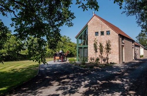 Assebroek House | Beautiful spacious holiday home in nature reserve in Bruges