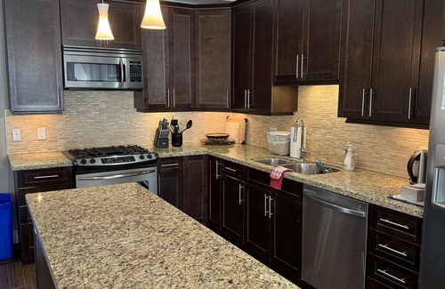 Brackendale House | Beautiful Squamish Pet Friendly home