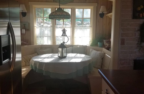 South Haven Cottage | Beautiful Stone Cottage Warm Cozy Get Away