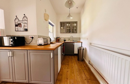 Fremington Cottage | Beautiful stone cottage 5 miles from Richmond and the Yorkshire Dales w/free Wifi, multi-fuel stove