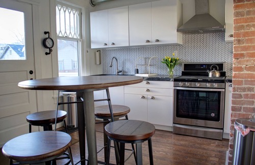 Midtown House | Beautiful Studio for Traveling Professionals or New to Reno Residents