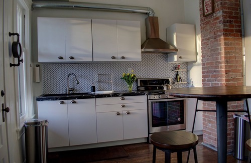 Midtown House | Beautiful Studio for Traveling Professionals or New to Reno Residents