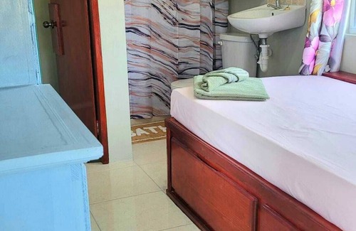 Bridgetown House | Beautiful studio loft w/splendid view of Bridgetown Harbour Barbados .