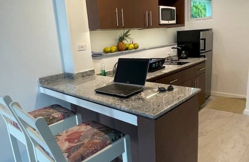 Negril Condo | Beautiful Studio with Pool on Negril Beach