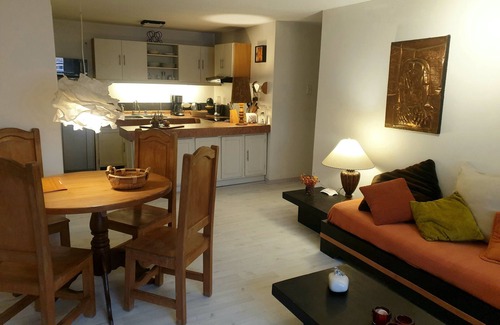 La Mariscal Apartment | Beautiful Suite Cordero w/balcony and fast internet, perfect for digital nomads