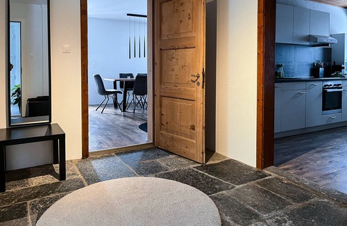 Poschiavo Apartment | Beautiful, sunny ground floor apartment with 3 rooms and garden