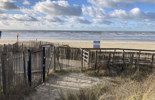 Berck-sur-Mer Apartment | Beautiful T2 in Berck-Plage - Balcony, Private Parking and Beach Access