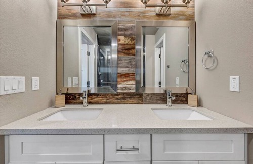 McClintock House | Beautiful Tempe Estate: Private Pool | Fire Pit