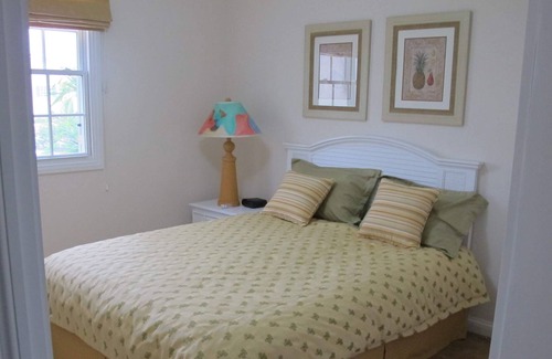 Vuemont House | Beautiful three bedroom villa in gated community