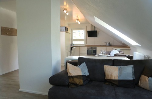 Albersbach Apartment | Beautiful top floor apartment surrounded by vineyards