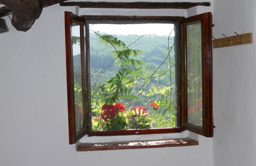 Pescia Villa | Beautiful Tuscan farmhouse with stunning view and pool