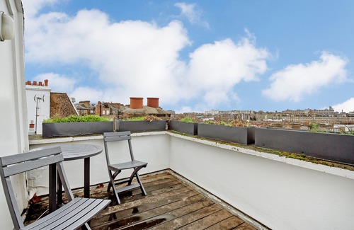 Knightsbridge Apartment | Beautiful two bedroom apartment in Knightsbridge