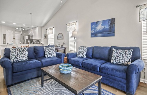 Pawleys Island Condo | Beautiful updated 2 bd condo on True Blue golf course. Minutes to everything!