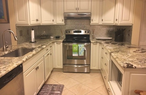 Palmer Ranch Condo | BEAUTIFUL UPDATED CONDO CLOSE TO SIESTA KEY BEACH