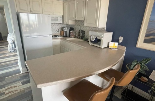 Ortona Park Condo | Beautiful updated oceanfront 1 bedroom 1 bath, full kitchen, direct oceanfront