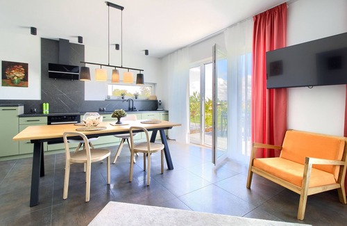 Gaski Apartment | Beautiful vacation apartment. Ground floor near the beach & quiet location to relax