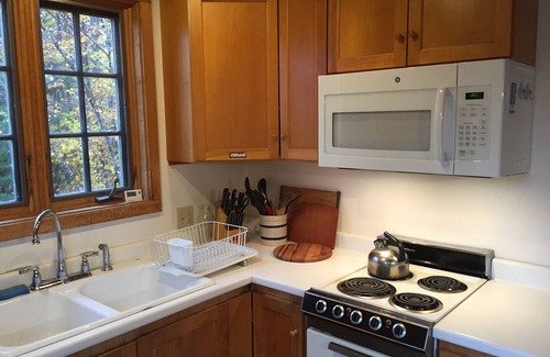 Williamsville Cottage | Beautiful Vacation Cottage with a View in Newfane, Vermont, near Mt. Snow