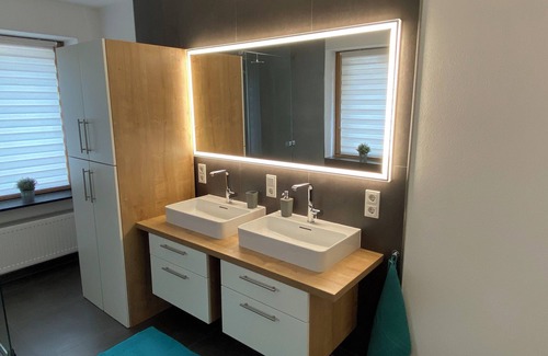 Osann-Monzel House | Beautiful vacation home at the winery