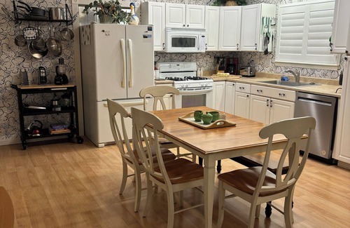 Gardnerville Ranchos Cottage | Beautiful Valley, 10 miles south of Carson City