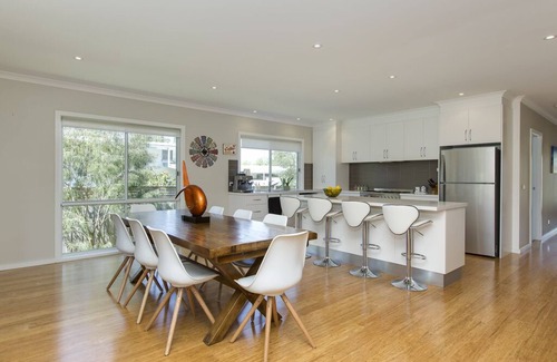 Rhyll House | Beautiful Vibe Energy Escape Lux w Bonuses Phillip Island 100m to nature inlet