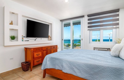 Islote Apartment | Beautiful view of the Atlantic Ocean in Penthouse.