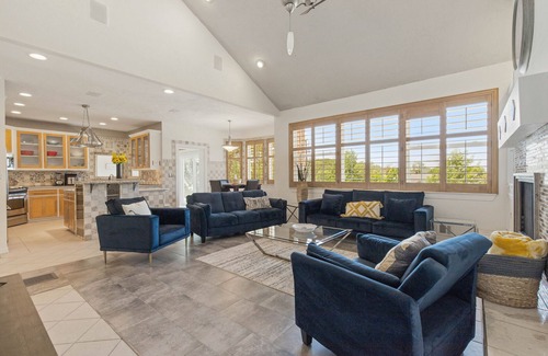 Granbury House | Beautiful views of Lake Granbury
