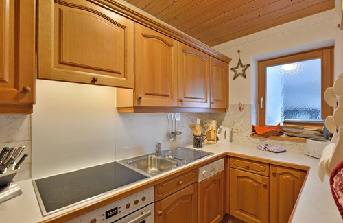 Ellmau Apartment | Beautiful views of the 'Emperor', direct entry to the Skiweltpisten