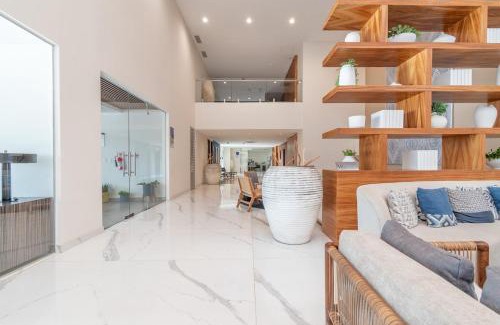 Zona Dorada Apartment | Beautiful views on the 10th floor in Camino al Mar