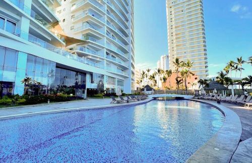 Zona Dorada Apartment | Beautiful views on the 10th floor in Camino al Mar