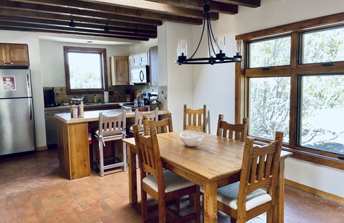 Nambe Pueblo Condo | Beautiful Views, Privacy, next to Four Seasons, 10 min to Plaza, nice decor