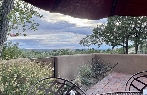 Nambe Pueblo Condo | Beautiful Views, Privacy, next to Four Seasons, 10 min to Plaza, nice decor