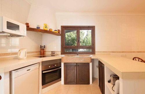 Les Palmeres House | Beautiful villa in walking distance to beaches, mountains and pinewalk