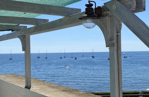 Roman Coast Villa | Beautiful villa for 4 people with A/C, WIFI, TV, patio and panoramic view, close to Civitavecchia