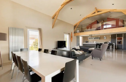 Vensac Villa | Beautiful villa 800m from the ocean - 5 bdrms 12 pers - heated salt pool and pétanque court