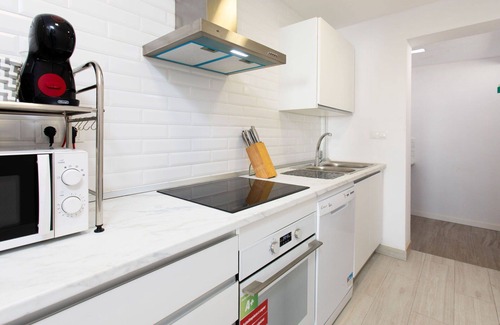 Benajarafe House | Beautiful villa for 6 guests with WIFI, A/C, TV and parking