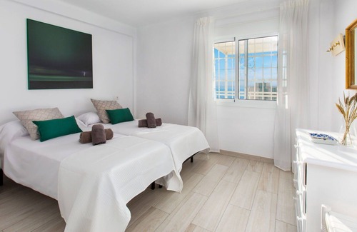 Benajarafe House | Beautiful villa for 6 guests with WIFI, A/C, TV and parking