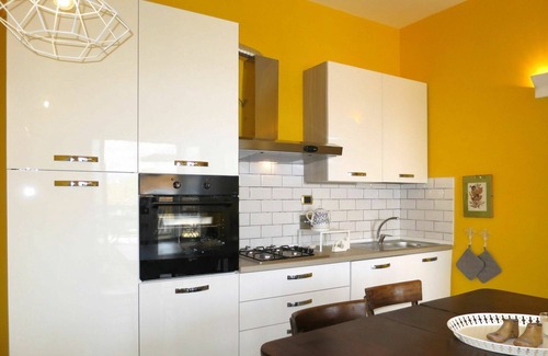 Capodimonte House | Beautiful villa for 12 people with A/C, WIFI, TV, terrace, pets allowed and parking