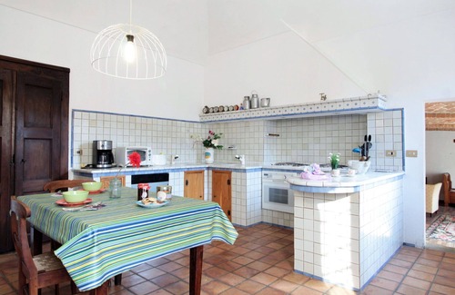 Brozolo House | Beautiful villa for 6 guests with WIFI, private pool, TV, veranda and panoramic view