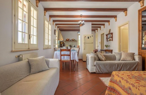 Marsala House | Beautiful villa for 8 guests with hot tub, A/C, private pool, WIFI, TV, terrace and parking