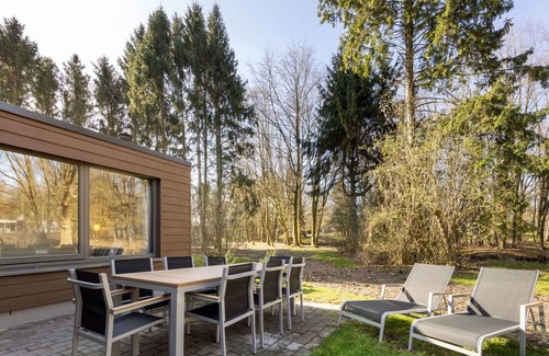 Zeewolde House | Beautiful villa for 8 guests with pool, WIFI, TV, terrace and parking