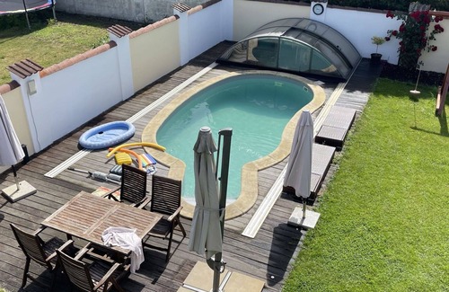 Kolin 2 House | Beautiful villa for 4 people with hot tub, WIFI, private pool, TV, patio and pets allowed