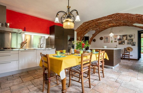 Cortazzone House | Beautiful villa for 8 guests with private pool, TV, patio, pets allowed and panoramic view