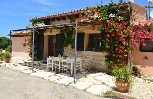 Majorca Villa | Beautiful villa in the middle of nature, 5 minutes away from the best beaches of Mallorca.